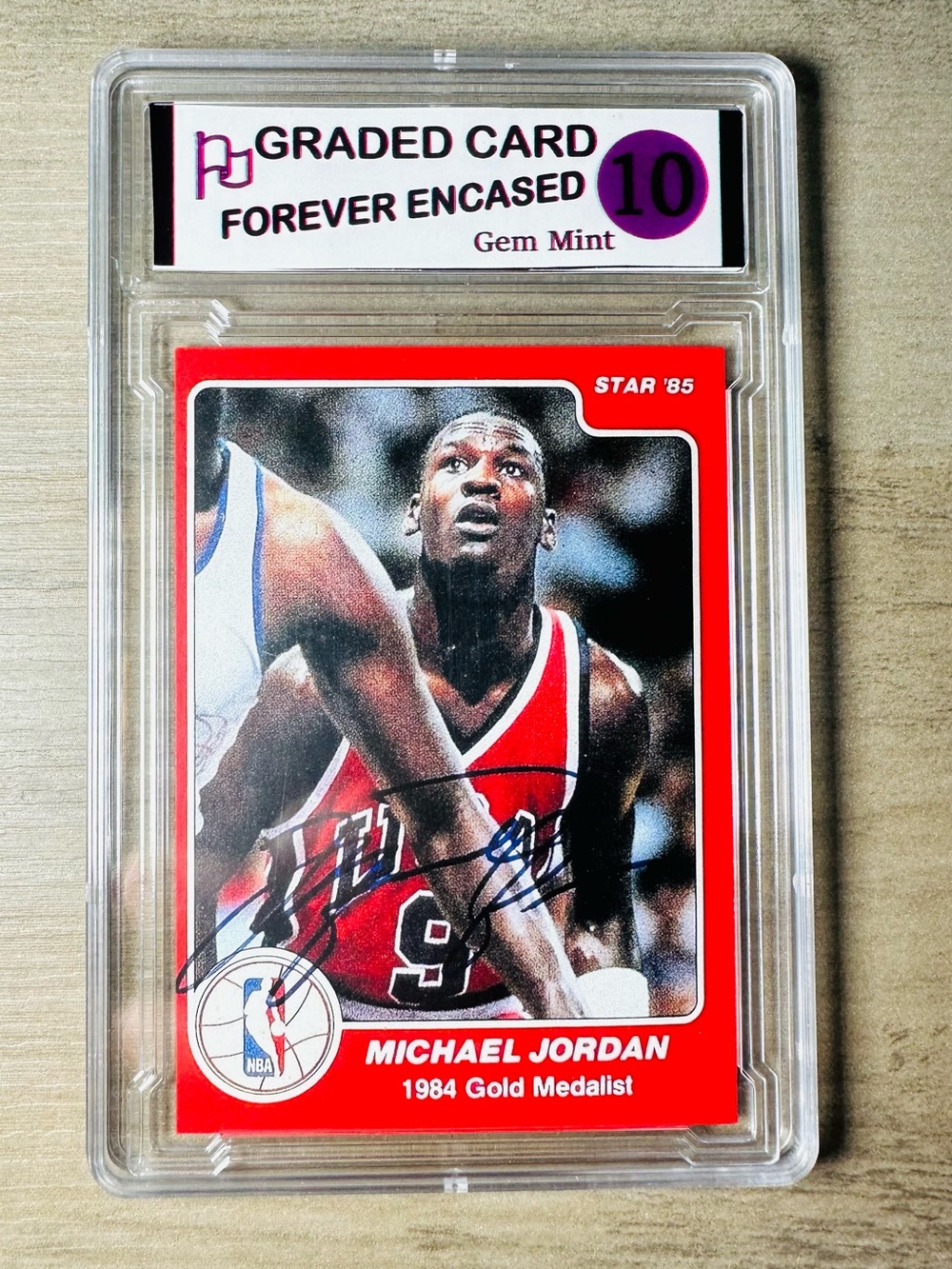 Michael Jordan Signed Gem Mint 10 1985 Star #195 Basketball Novelty Card. Bulls.